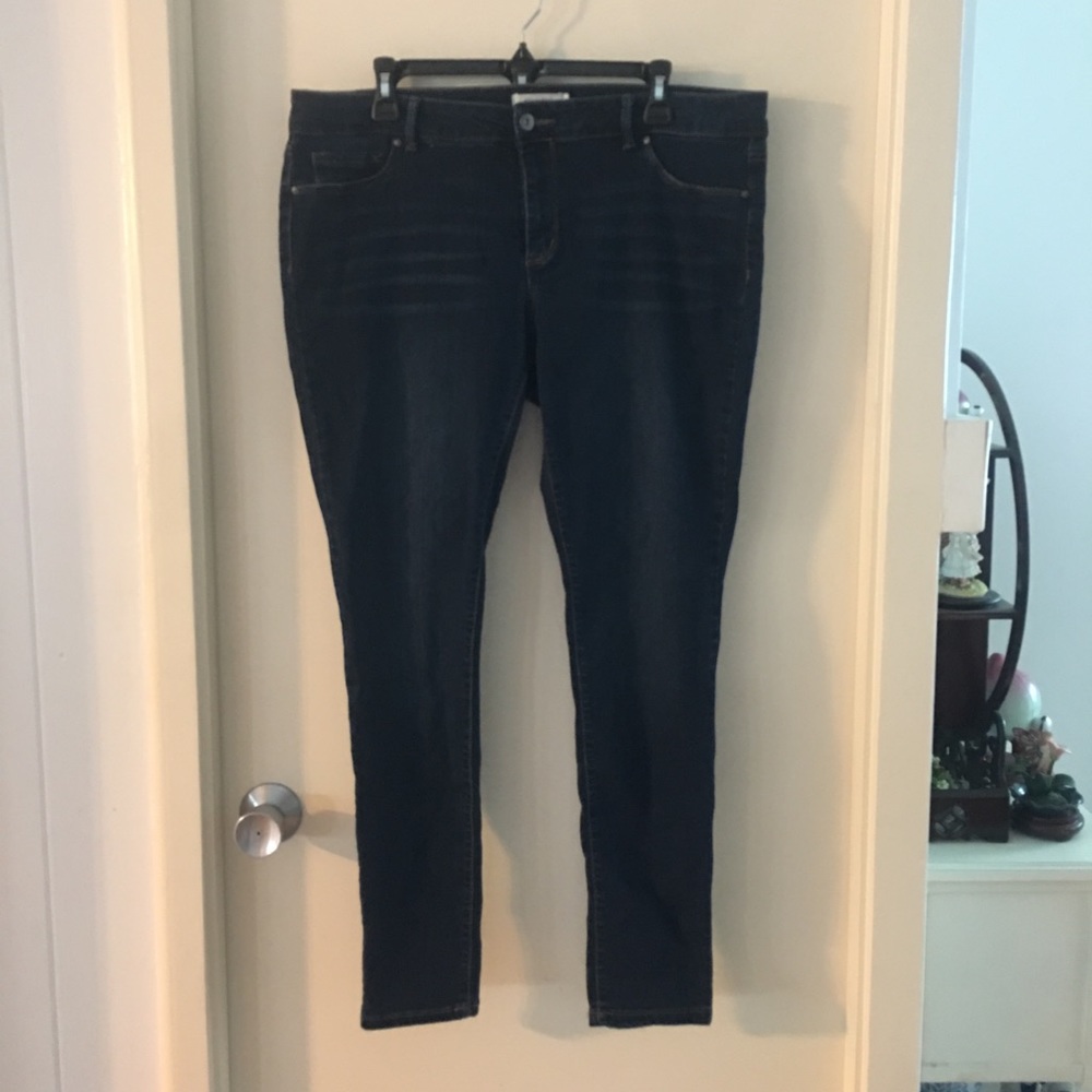 Jessica Simpson Dark Rinse “Kiss Me Super Skinny”